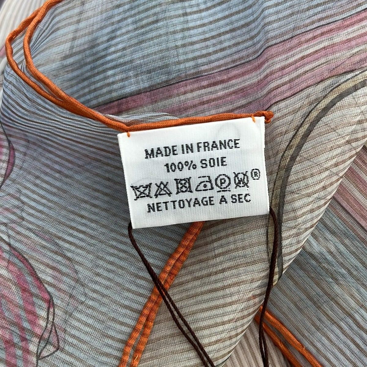 HERMES スカーフ ピンク グリーン 緑 カレ70 HERMES(エルメス) スカーフ美品 カレ70 ピンク×ライトグリーン