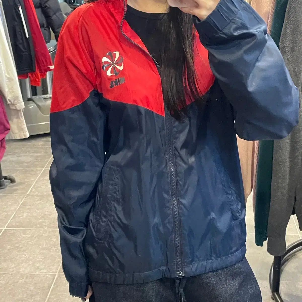 （ NO 9 ） NIKE Nike(ナイキ） ヴィンテージ バイカラー ウインドブレーカー レッド ＆ ネイビー