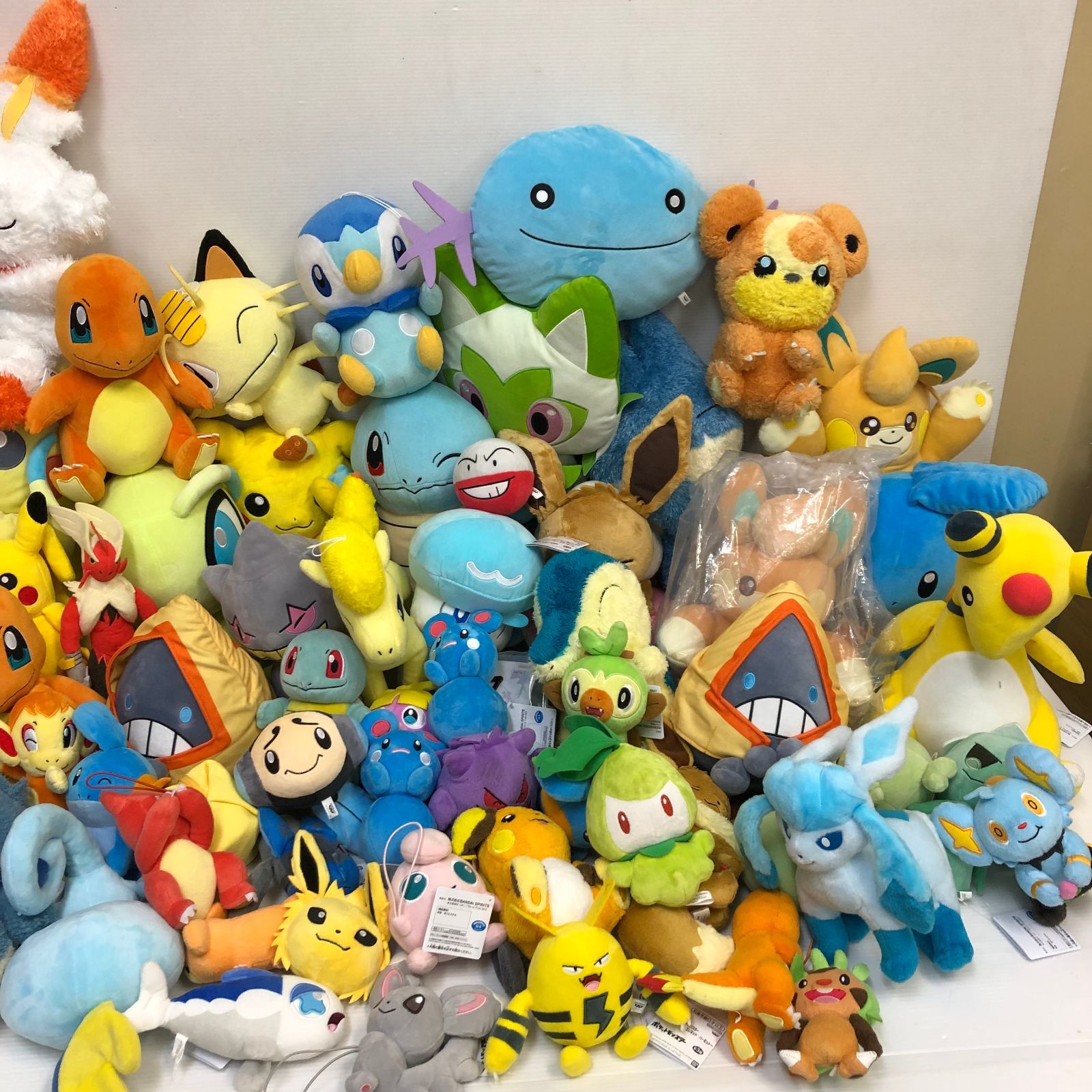 口発送 ポケットモンスター ぬいぐるみ まとめ ピカチュウ ウパー ゴンべ 他 汚れあるものも含む 品 smstoy 091134 ぬいぐるみ本体 ぬいぐるみ おもちゃ