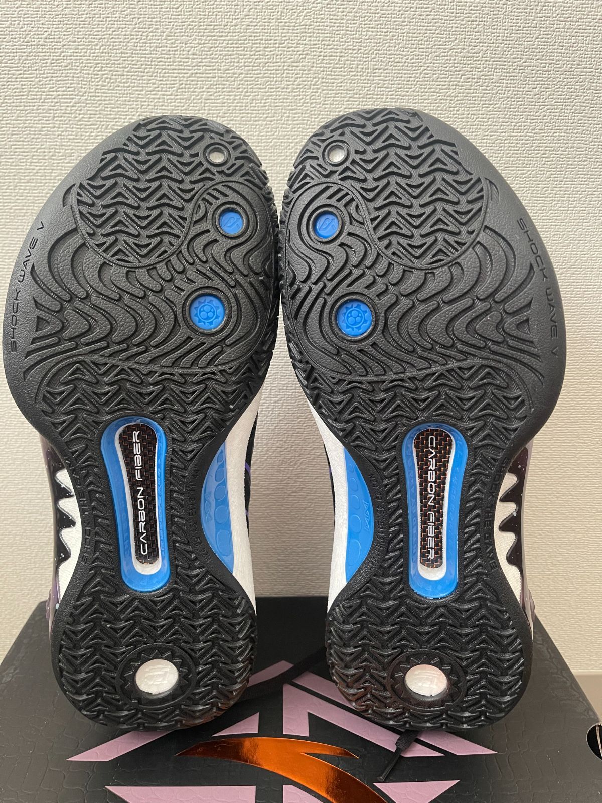 アンタ NBAバッシュ カイリーアービング Kyrie Irving x アンタ Shock