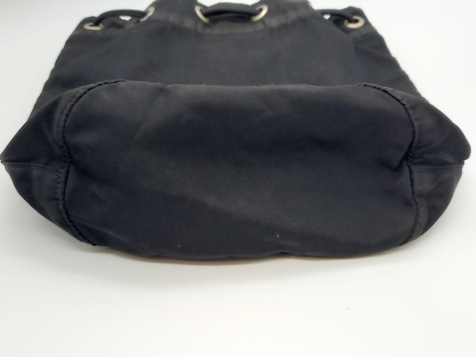 【美品】PRADA プラダ 巾着 ポーチ 三角プレート ナイロン　ミニ　バッグ 良品】PRADA プラダ 巾着 ポーチ 三角プレート ナイロン ミニ