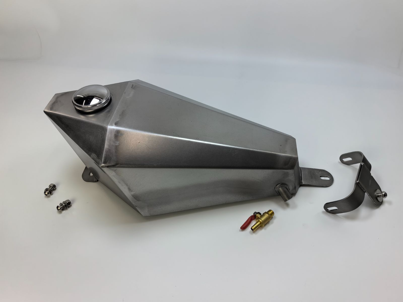 みー　ドラッグスター400用　社外タンク　コフィンタンク T-180 7L YAMAHA ヤマハ ドラッグスター DRAGSTAR400 クラシック