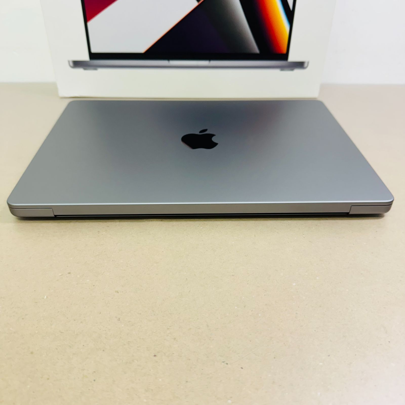 美品 MacBook Pro 14