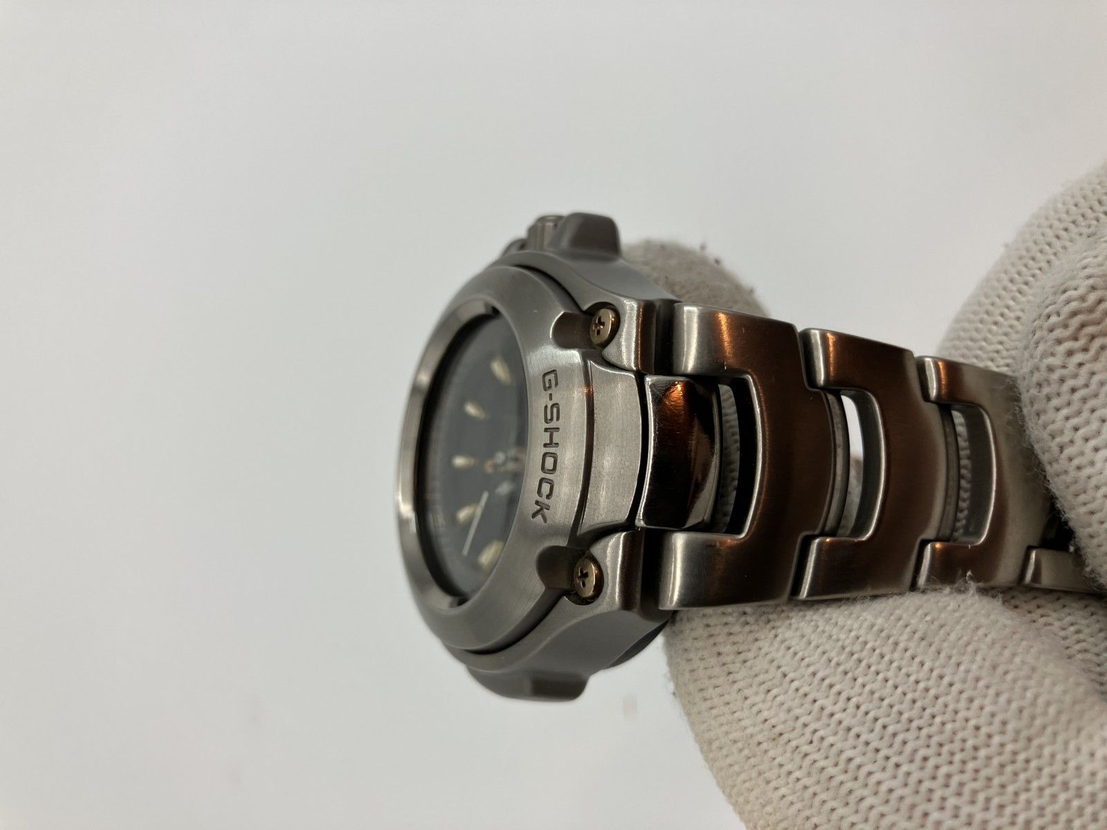 カシオ Gショック MR-G MRG-121T メンズ腕時計 チタン ケース幅46mm 腕回り18.5cm クオーツ 箱付 送料無料 カシオ Gショック MR-G MRG-121T メンズ腕時計 チタン ケース幅46mm 腕