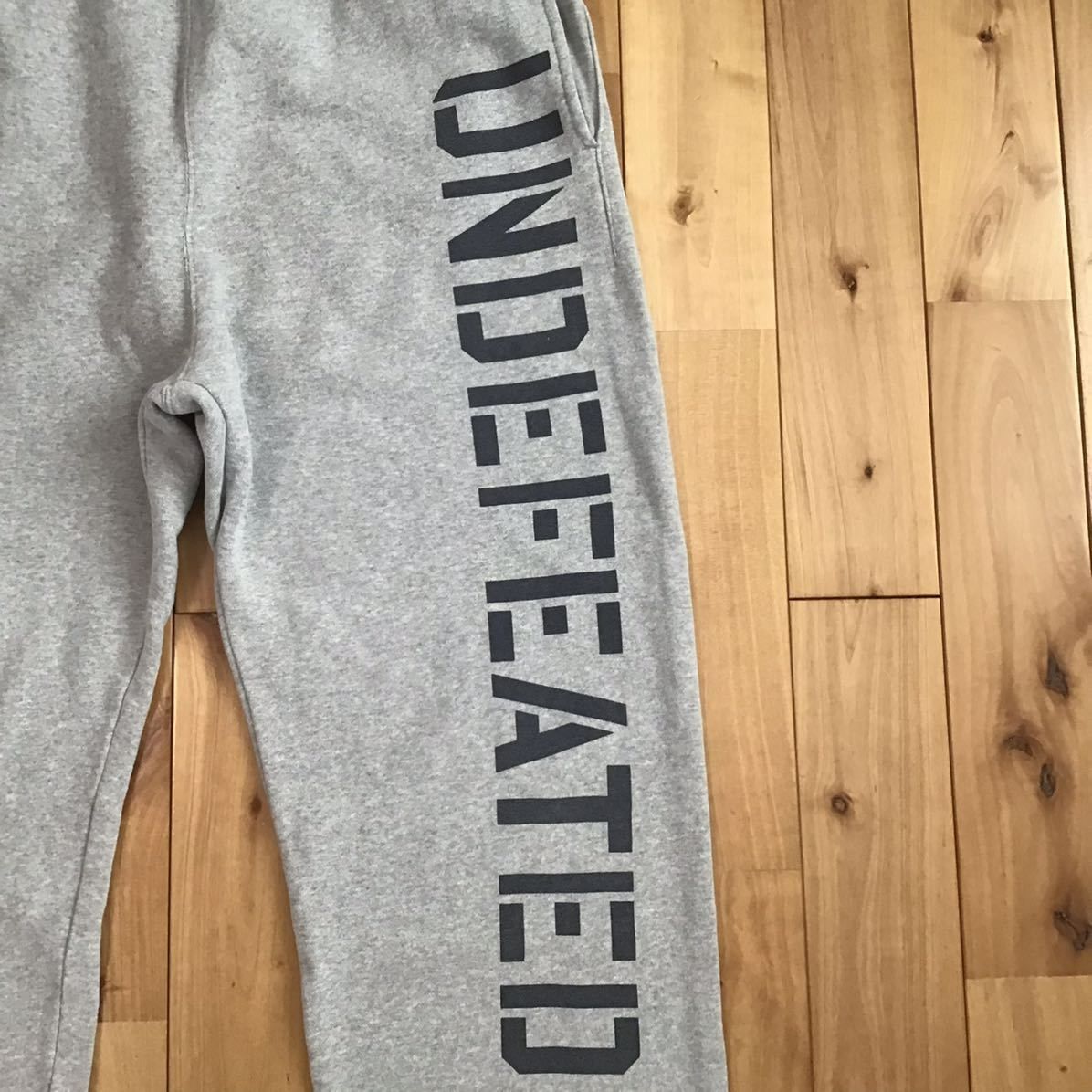 A BATHING APE/パンツ/M/マイロ/グレー/BAPE Undefeated × BAPE スウェットパンツ Mサイズ グレー a bathing