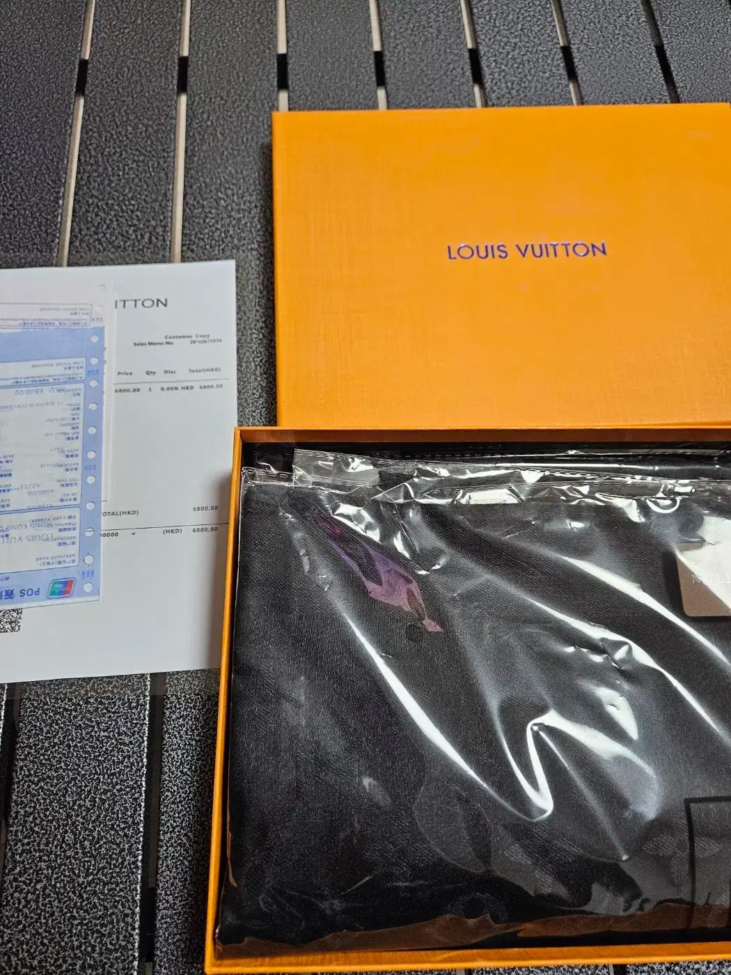 貴重 宝石珊瑚(土佐沖産血赤珊瑚) カフスボタン3590 （BOTTEGA VANETA 