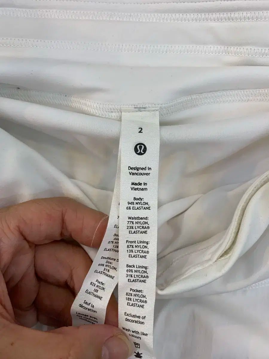 ルルレモン テニススカート