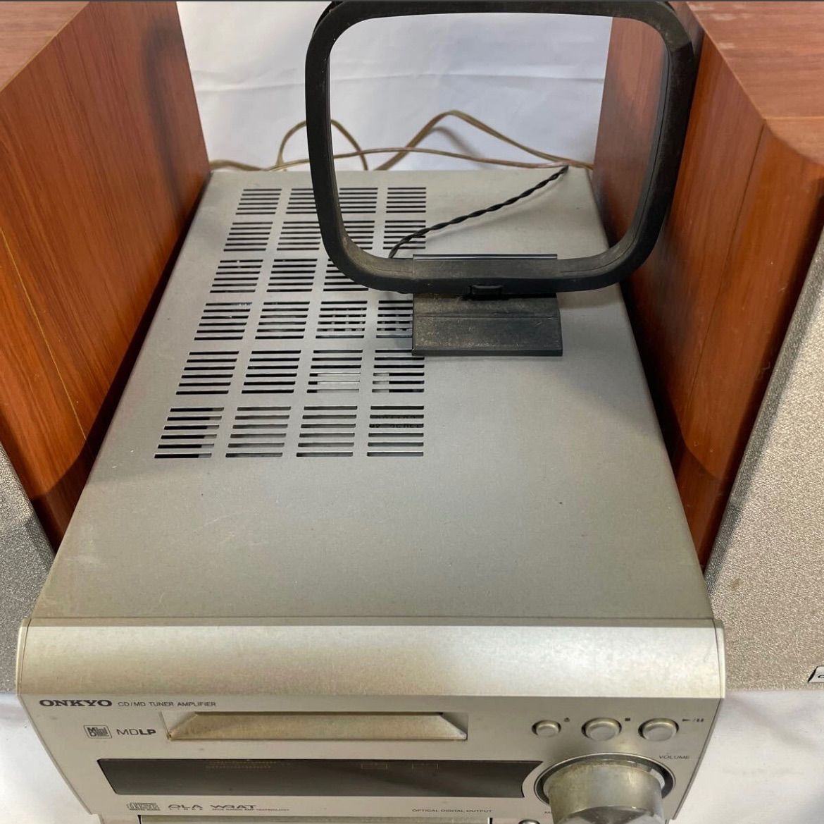 ONKYO オンキョー CD MD TUNER AMPLIFIER チューナーアンプ ONKYO オンキョー CD MD TUNER AMPLIFIER チューナーアンプ