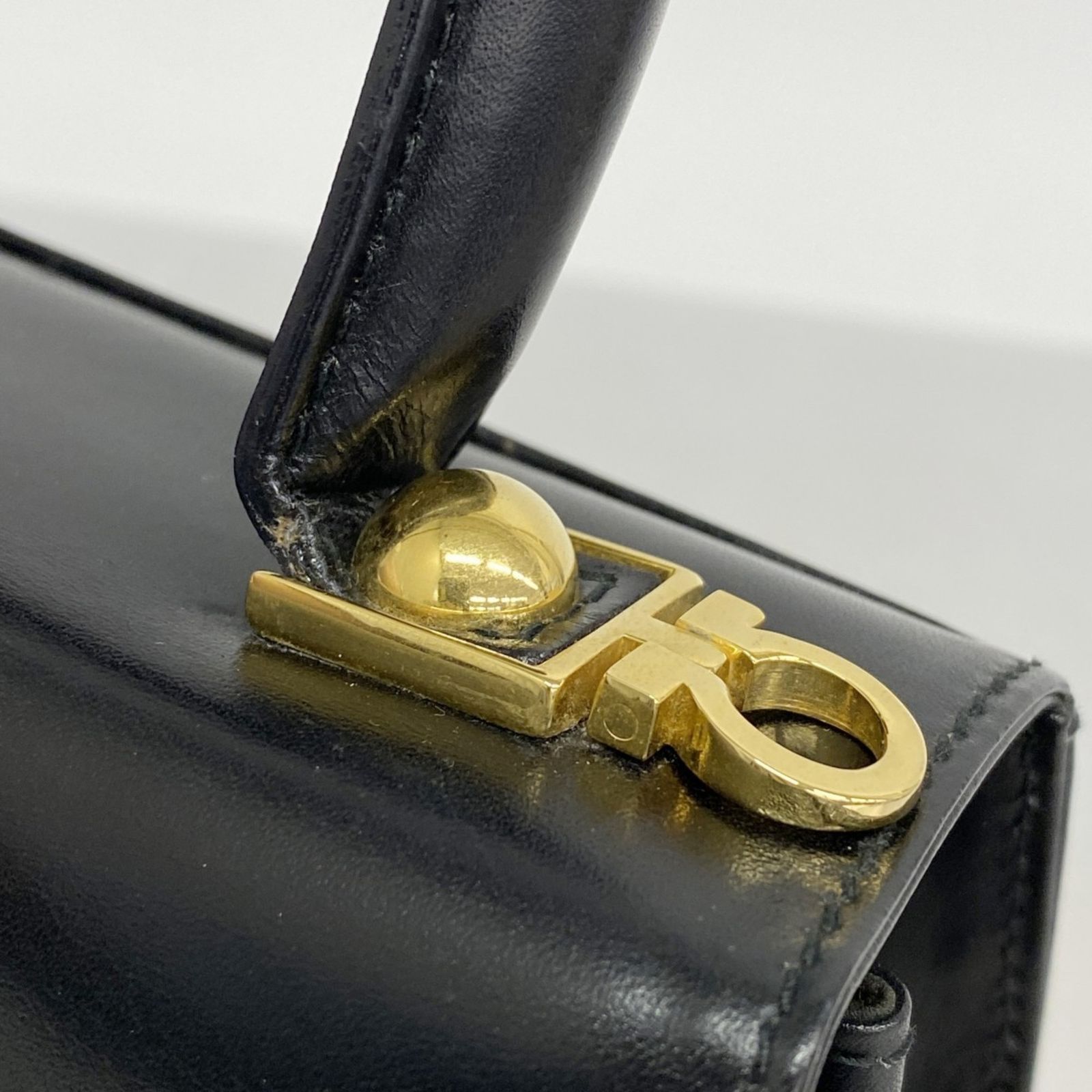 Ferragamo サルヴァトーレフェラガモ
