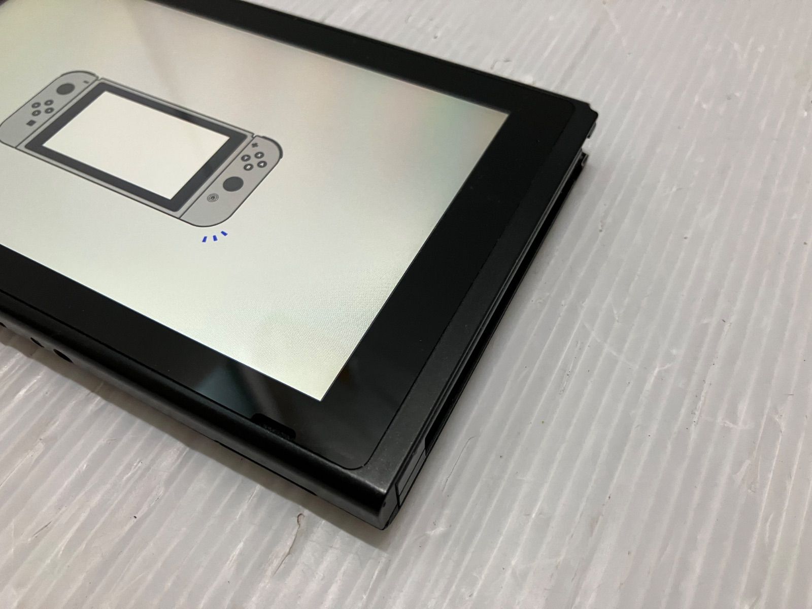 任天堂スイッチ初期型　タブレット本体のみ 任天堂スイッチ 初期型 ネオン タブレット本体のみ。 Amazon.co