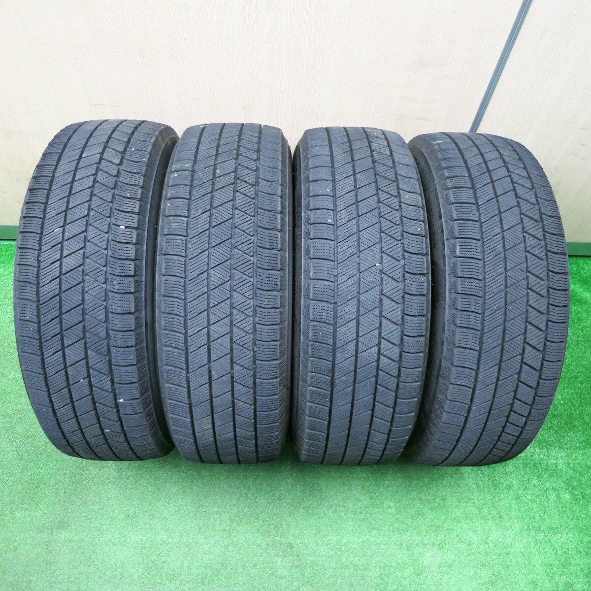 キレイ！22年☆スタッドレス 195/65R15 ブリヂストン ブリザック VRX3 