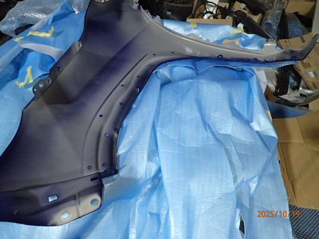クロストレック GUD GUE フェンダー 右 ブルーM
