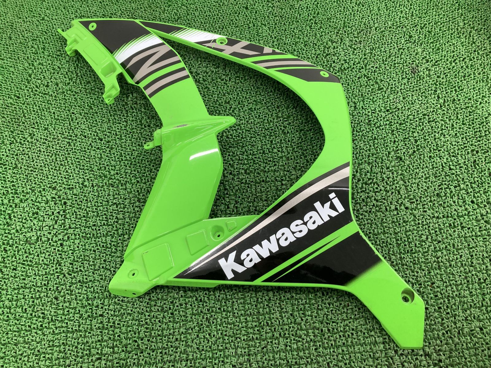 売れ筋 ZX-10R サイドカウル 左 緑 55028-0585 スズキ 純正 バイク