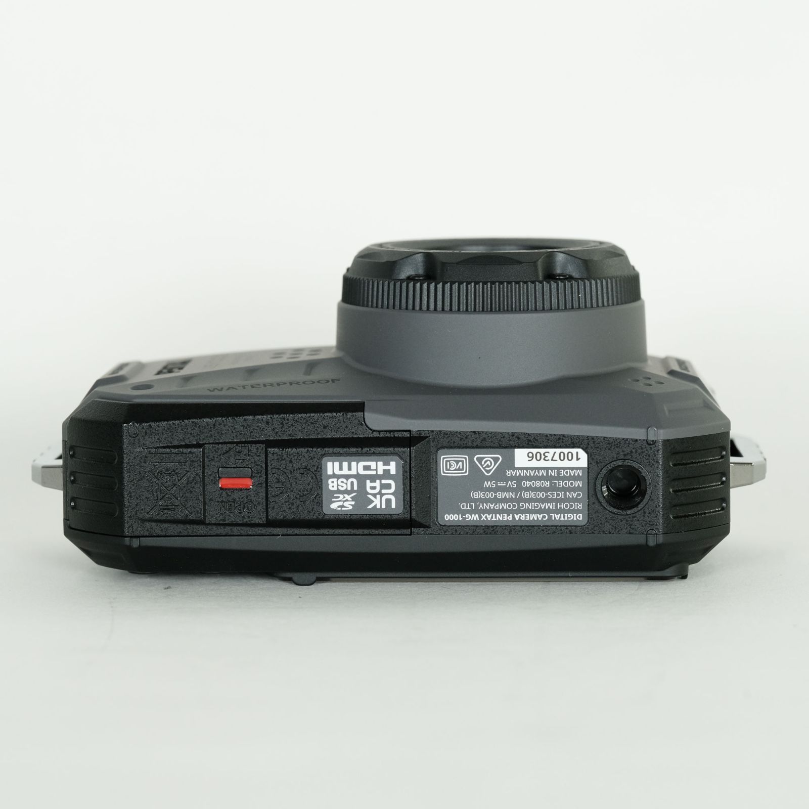 グレー コンパクトデジタルカメラ