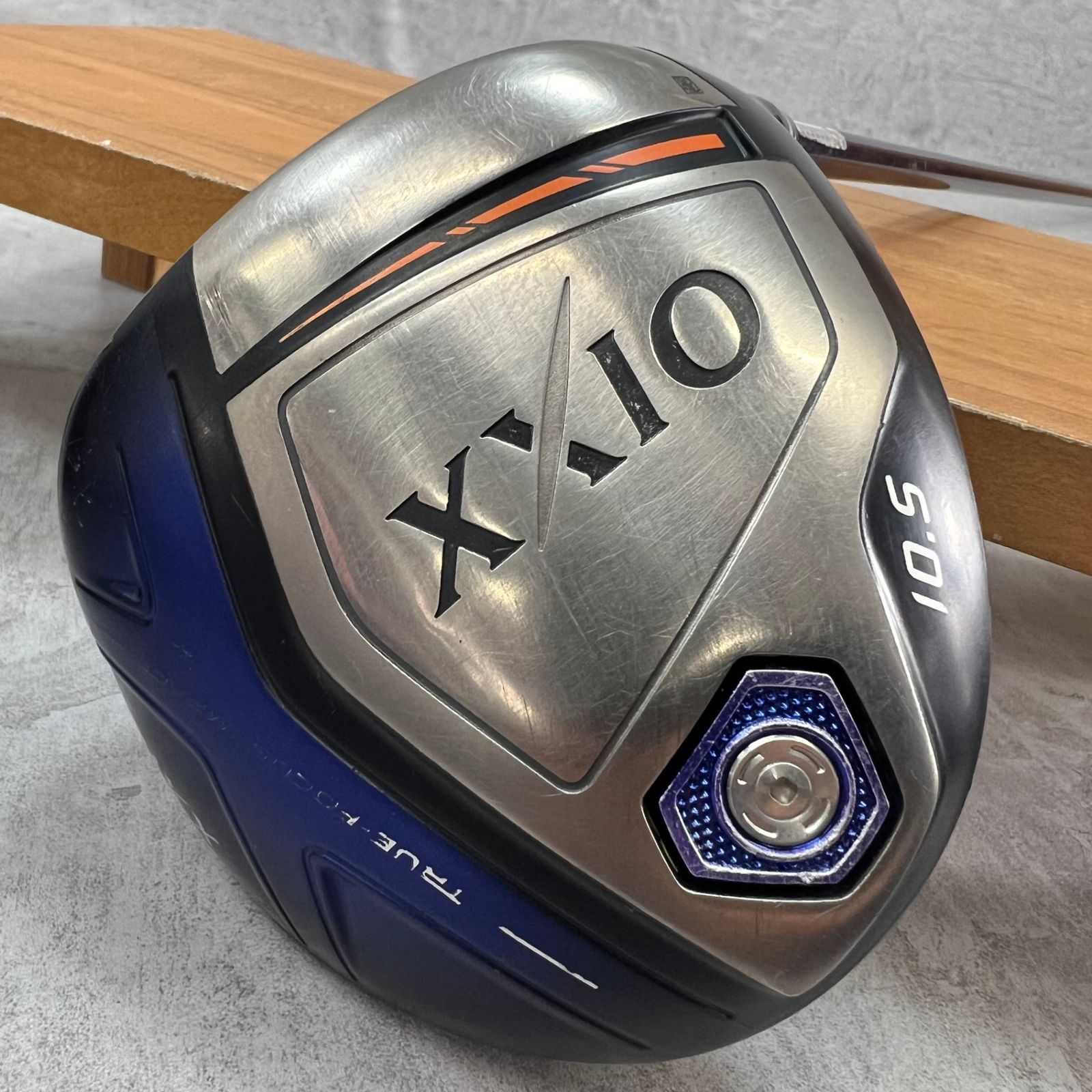 XXIO - XXIO　ゼクシオ　10代目　MP1000　メンズゴルフドライバー　カーボン　R　10.5°　右利き用　DR　45.75インチ　D-4　約273g XXIO ゼクシオ 10代目 MP1000 メンズゴルフドライバー カーボン