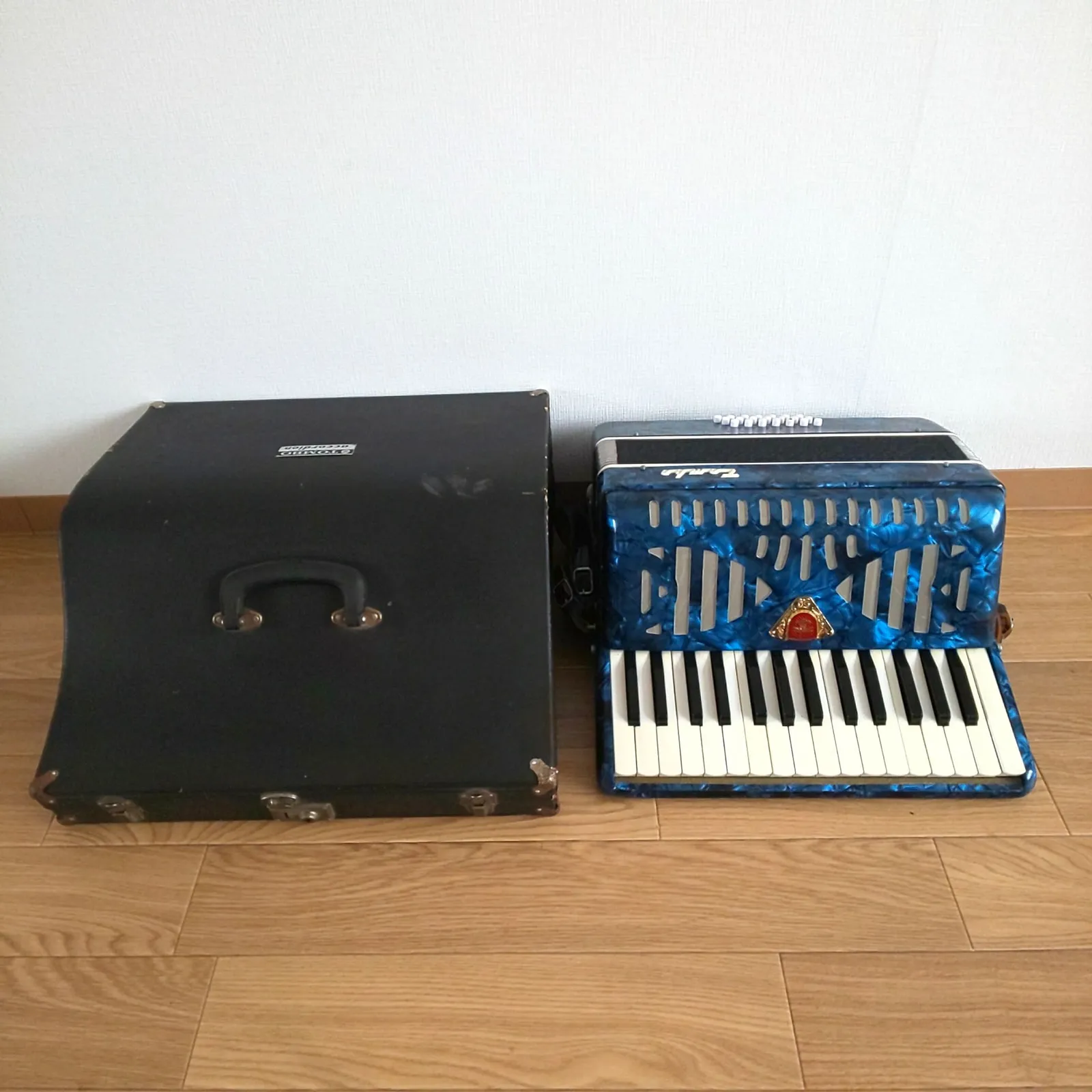 2025年最新】tombo 211の人気アイテム - メルカリ