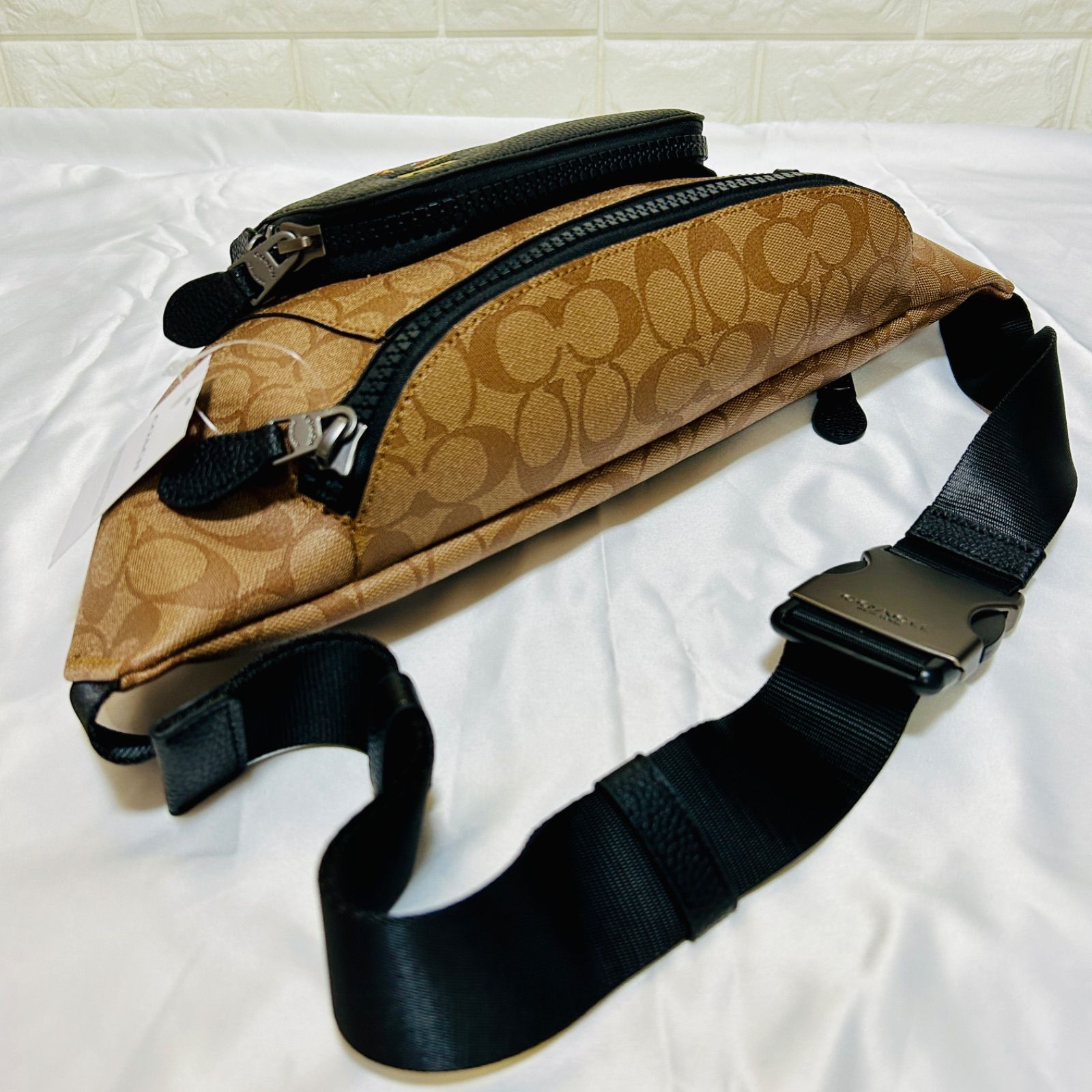 ✨稀少✨美品✨コーチ　ボディバッグ　ショルダー　レキシー　コラボ　シグネチャー COACH（コーチ）の「【日本限定】キラ クロスボディ