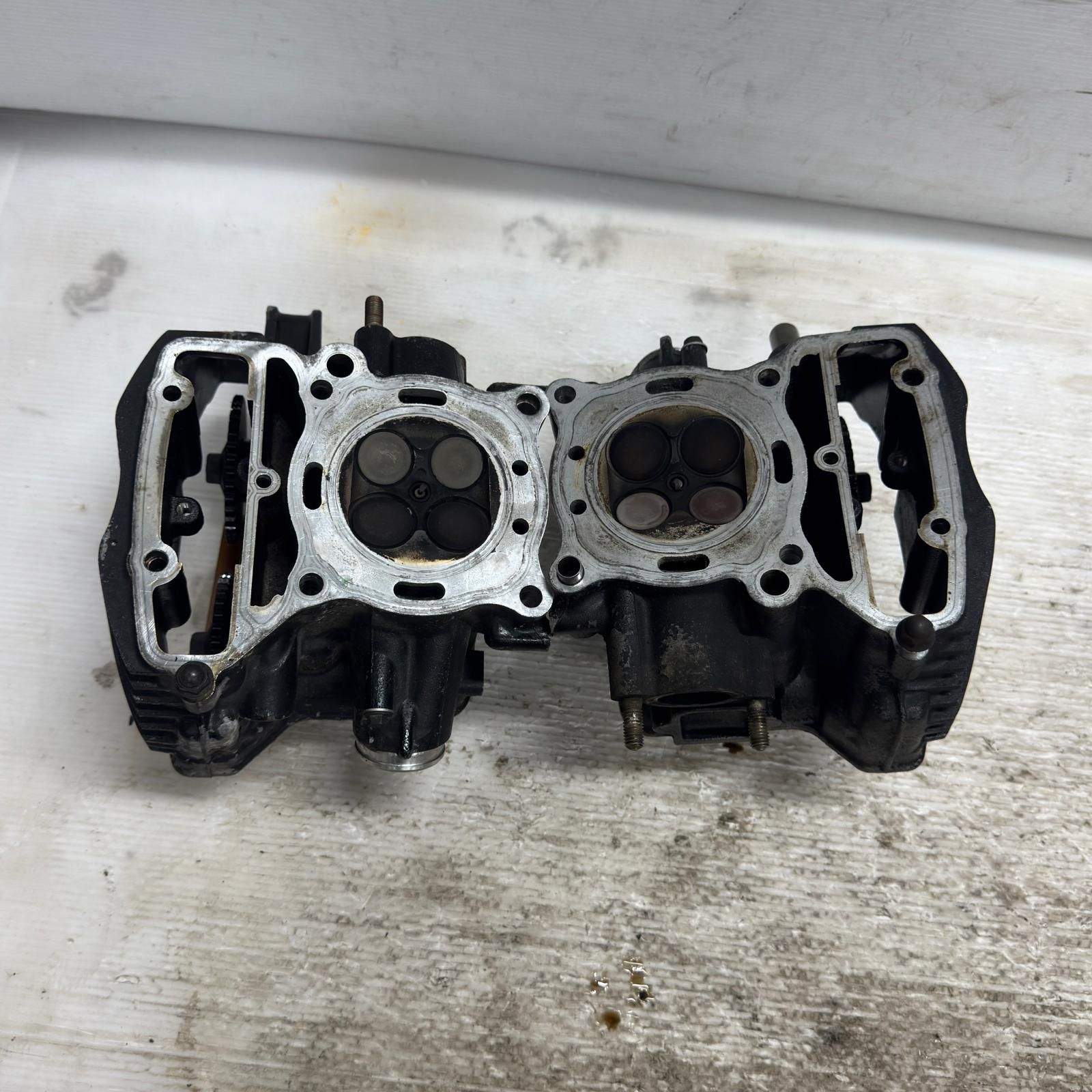 VN250A シリンダーヘッド