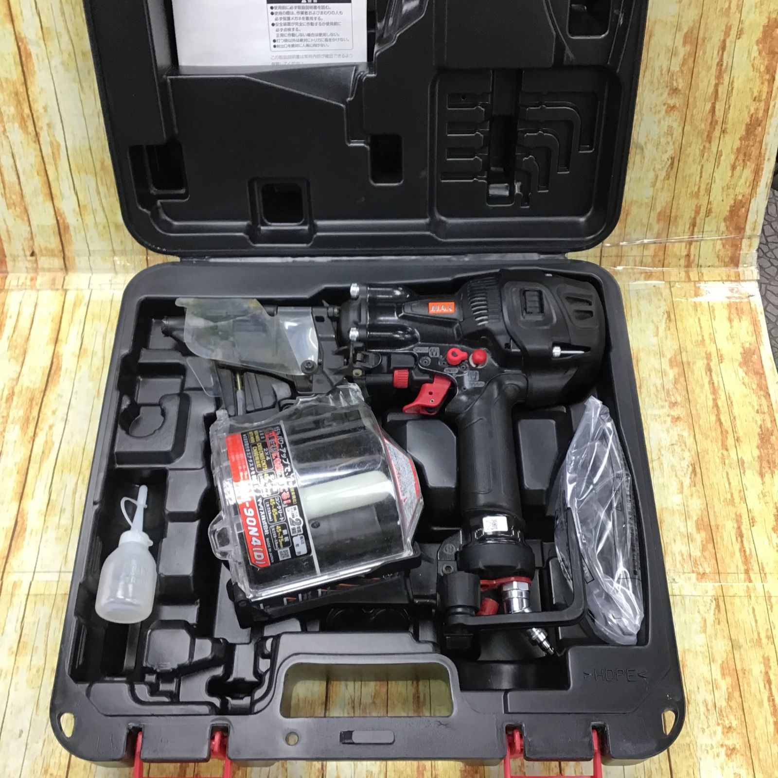 〇マックス(MAX) 高圧エア釘打ち機 HN-90N4(D) 限定色 ブラック【川崎店】