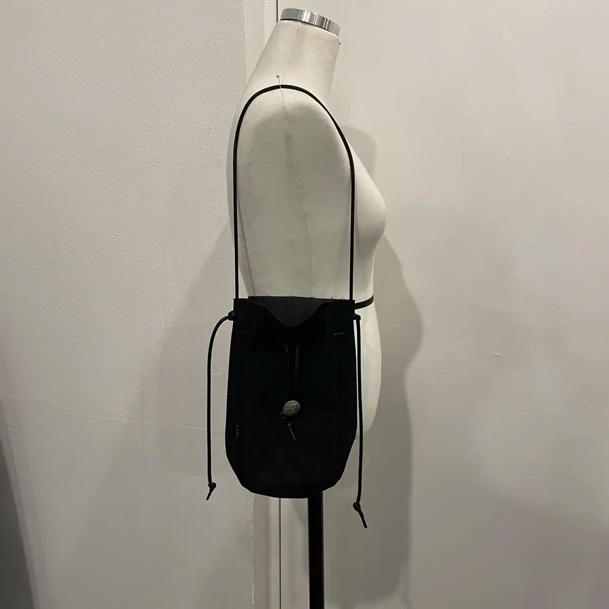 YOHJI YAMAMOTO ヨウジヤマモト メタル ディテール クロスバッグ
