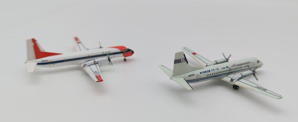 全日空商事 1/400スケール YS-11(JA8720)&YS-11A(JA8709
