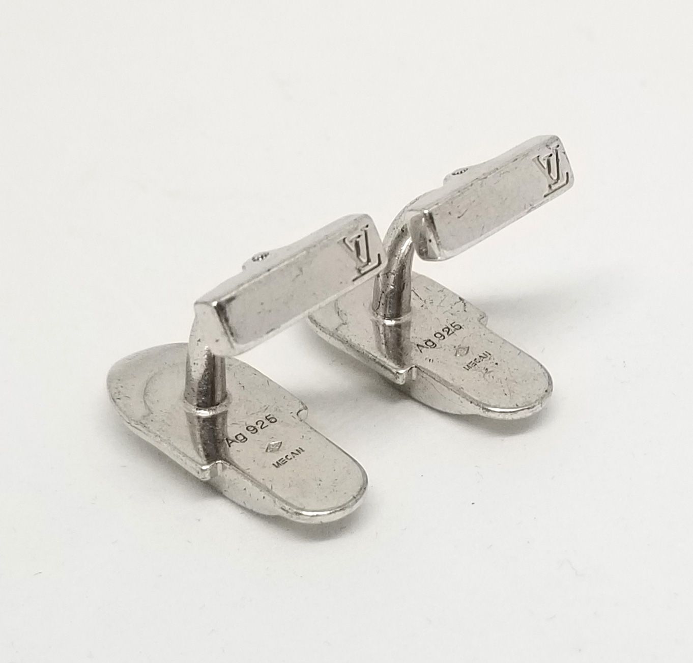 LOUIS VUITTON　ルイ・ヴィトン　カフス　シルバー　silver925 LOUIS VUITTON ルイヴィトン カフス SV925 シルバー ブトン