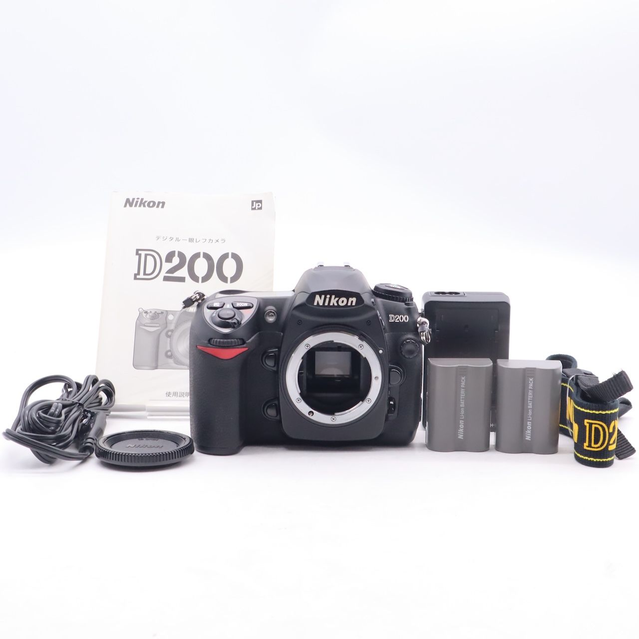 ☆ Nikon D200 デジタル一眼 ボディ ベルト付き 動作未確認 ジャンク品 