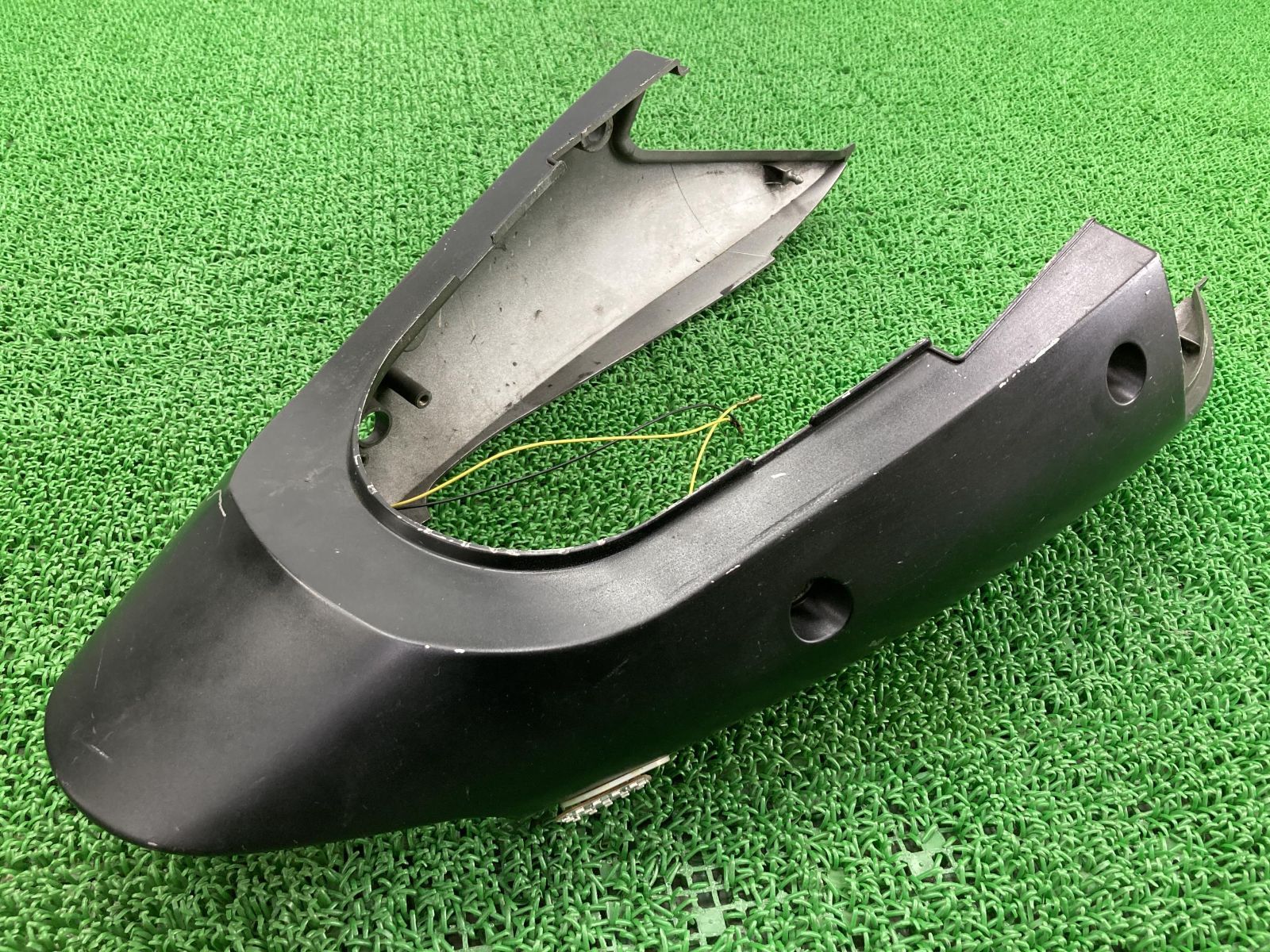 ZX-12R テールカウル 黒 36040-1053 カワサキ 純正 中古 バイク 部品 ZX1200A コケキズなし 割れ欠け無し 修復素材に ペイント素材に