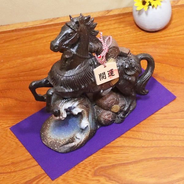 入荷次第お届け】【2026年 干支 午 置物】開運 馬の置物 馬 陶器 令和8