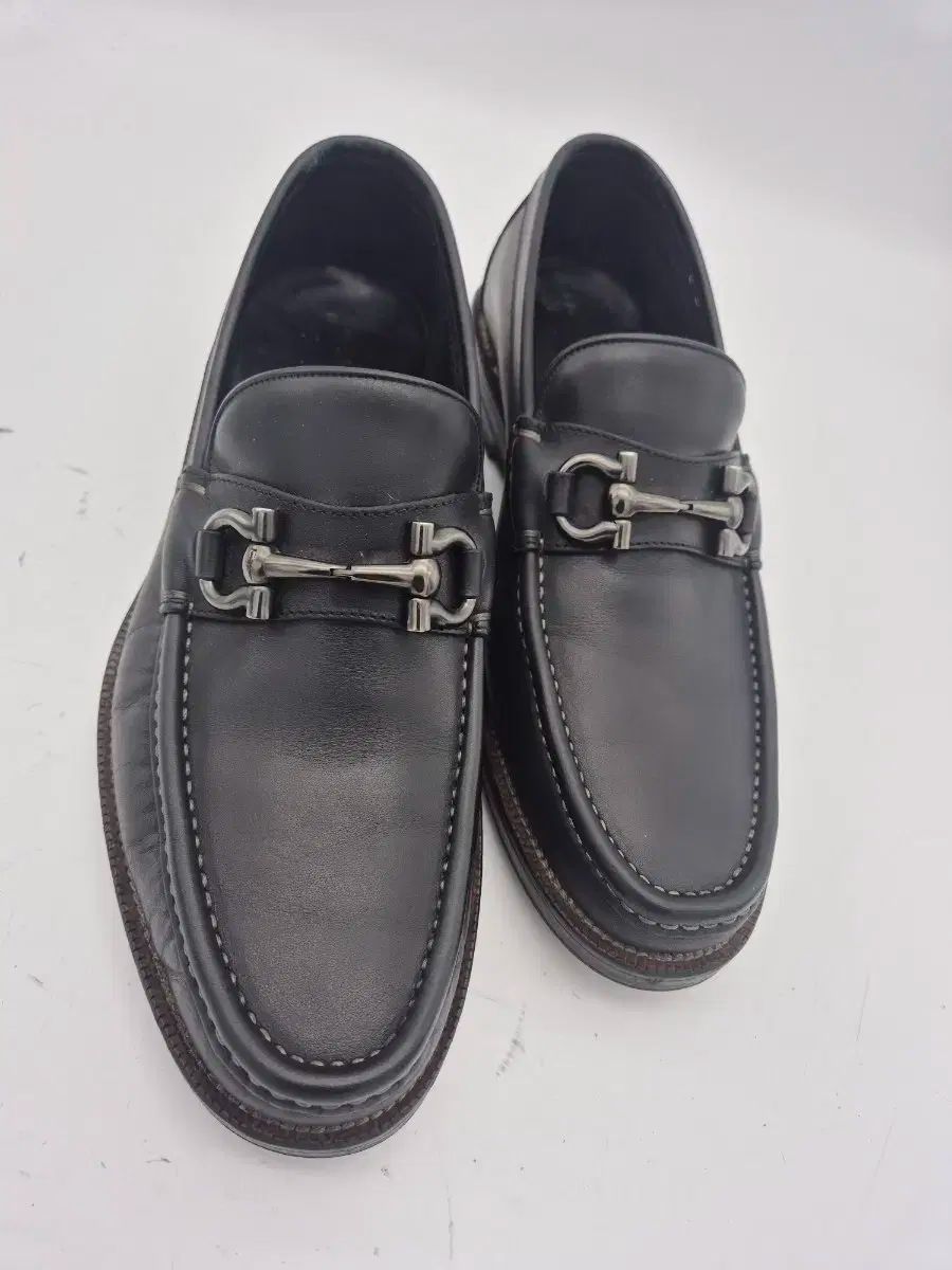 FERRAGAMO フェラガモ ガンチーニ ネイビー ローファー 265