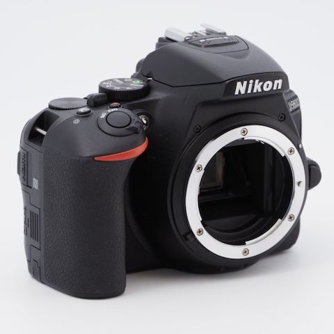 製品 Nikon デジタル一眼レフカメラ D5600 ボディー ブラック D5600BK