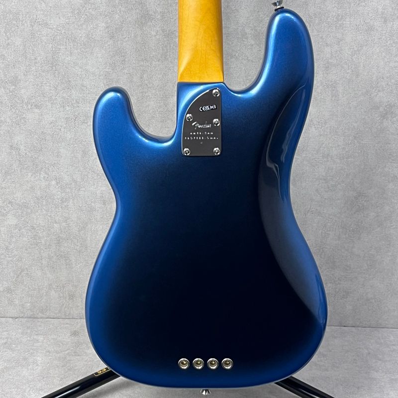 Fender |