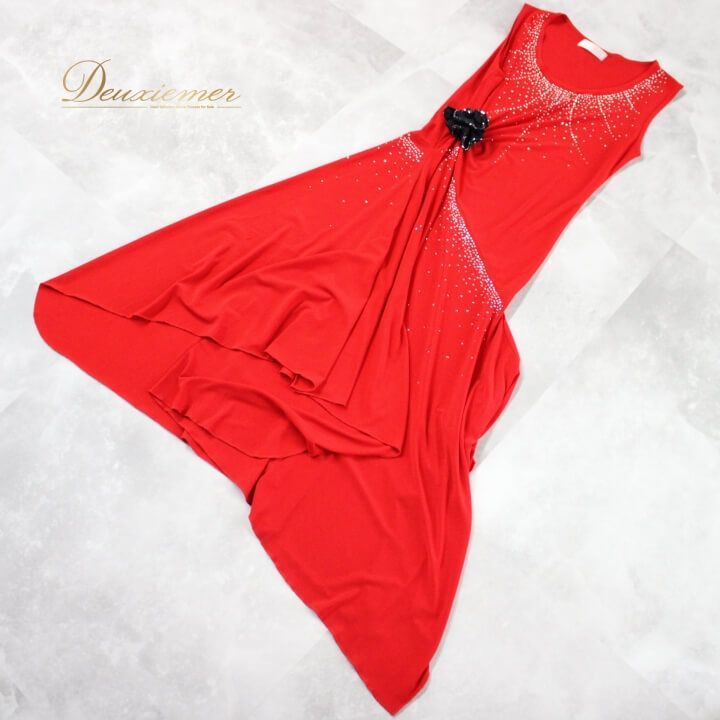 人気ブランドも送料無料！ 社交ダンス 衣装 ラテン ドレス ワンピース レッスンウェア レディース オールシーズン レッド系 prima boutique プリマブティック 赤 ラインストーン コサージュ オールシーズン ドレス スポーツウェア フェスティバル コンサート