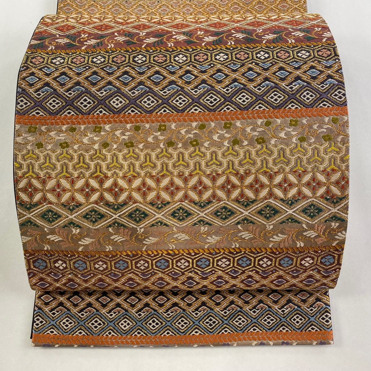 袋帯 河村織物 落款 蒔絵段文 金糸 箔 薄茶色 六通 正絹