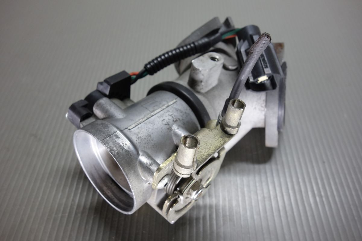 インテークマニホールド インシュレーター インマニ  XB9R ビューエル 純正 BUELL #R20240205