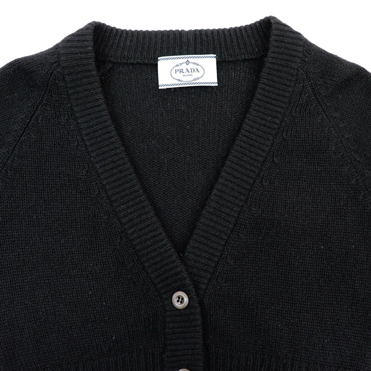 美品 プラダ カシミヤ クロップドニットカーディガン レディース 黒 36 