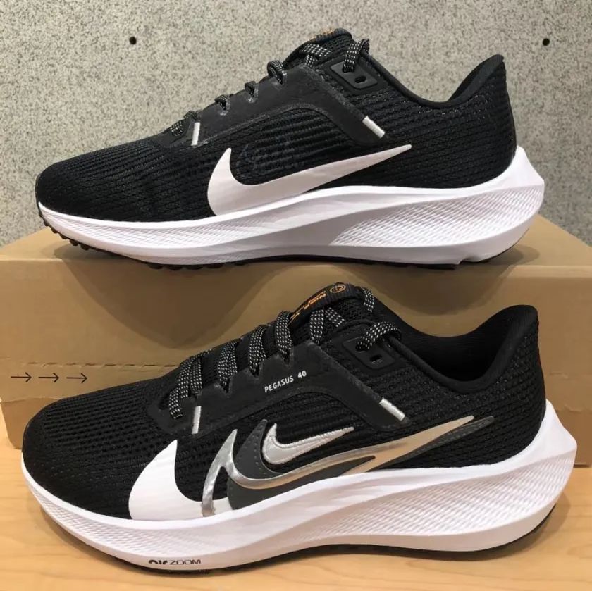 新品未使用NIKE AIR ZOOM PEGASUS 40 PRM ナイキ メンズランニングシューズ BLACK WHITE男女兼用 メルカリ