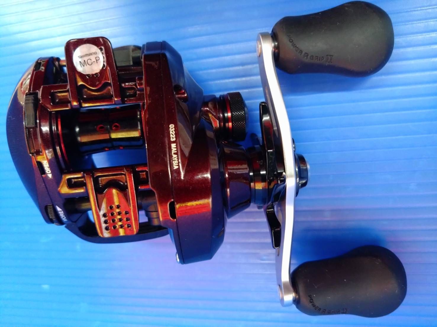 シマノ　14 スコーピオン200　右巻き Amazon | シマノ(SHIMANO) ベイトリール 両軸 14 スコーピオン