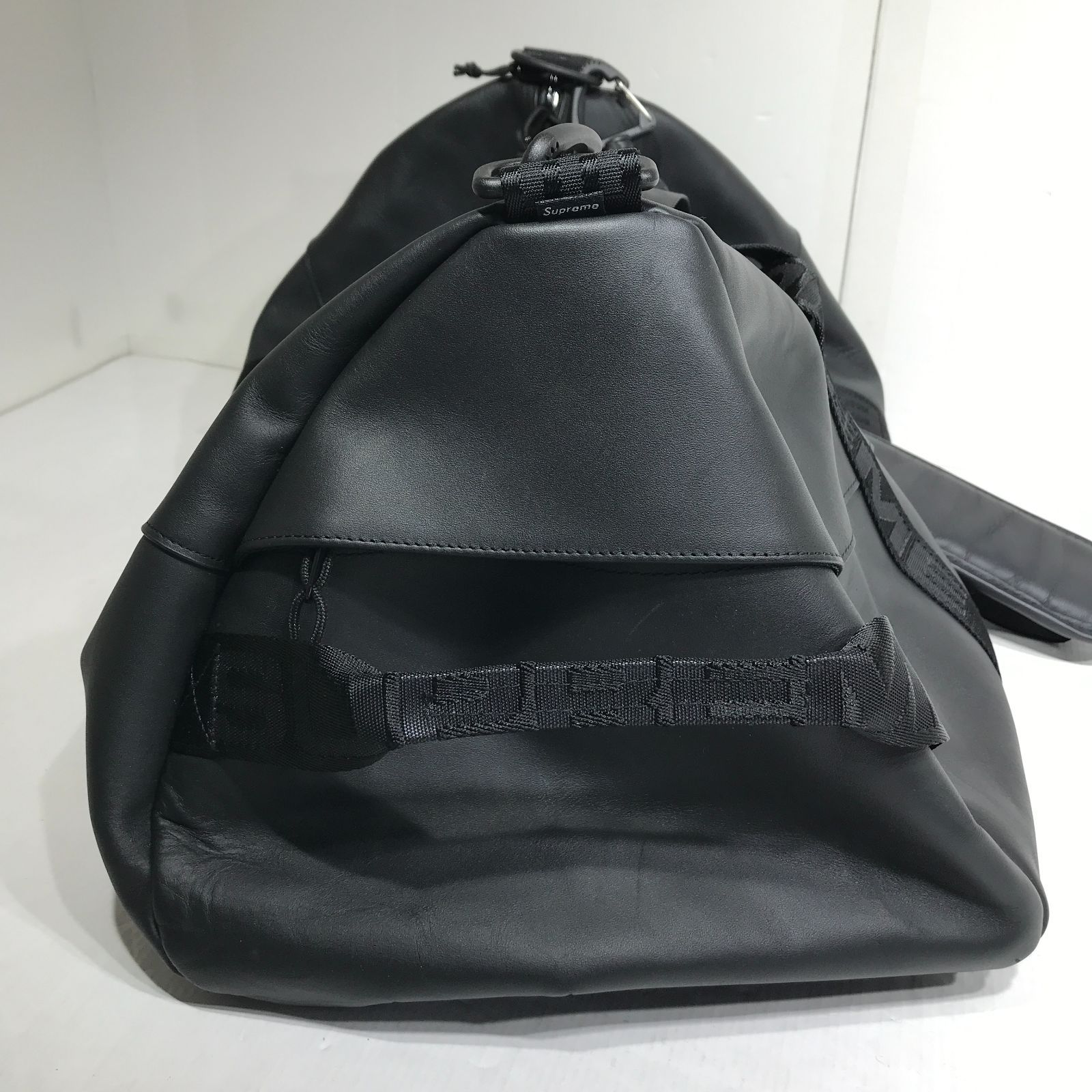 城東79-011】Supreme シュプリーム 23AW Leather Duffle Bag レザー 