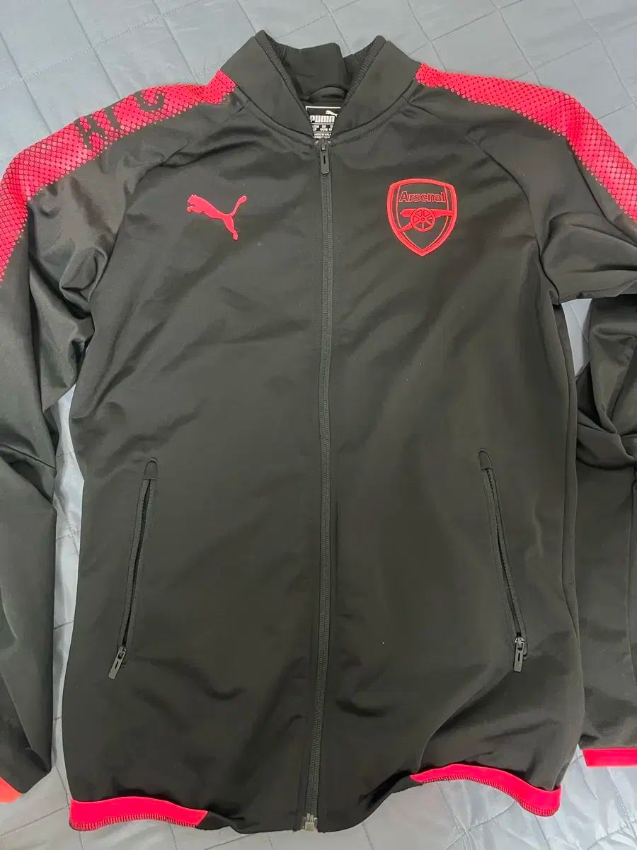 アーセナルFC LIFESTYLER OGトラックトップ size S 【公式通販】