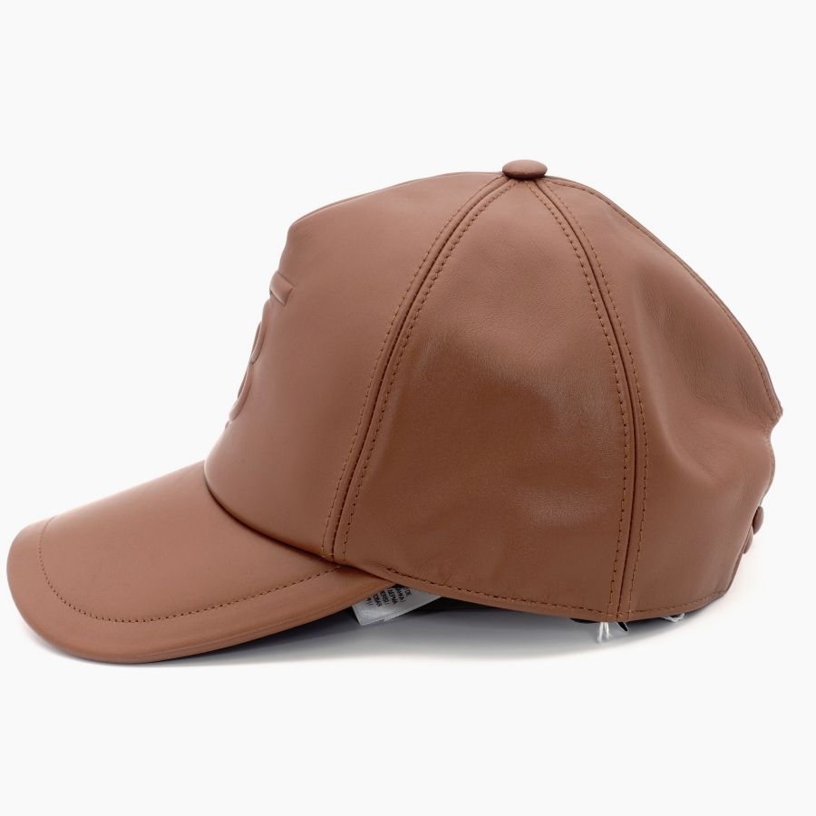 未使用 バーバリー BURBERRY TBロゴ レザー キャップ 茶色 未使用 バーバリー BURBERRY TBロゴ レザー キャップ 帽子