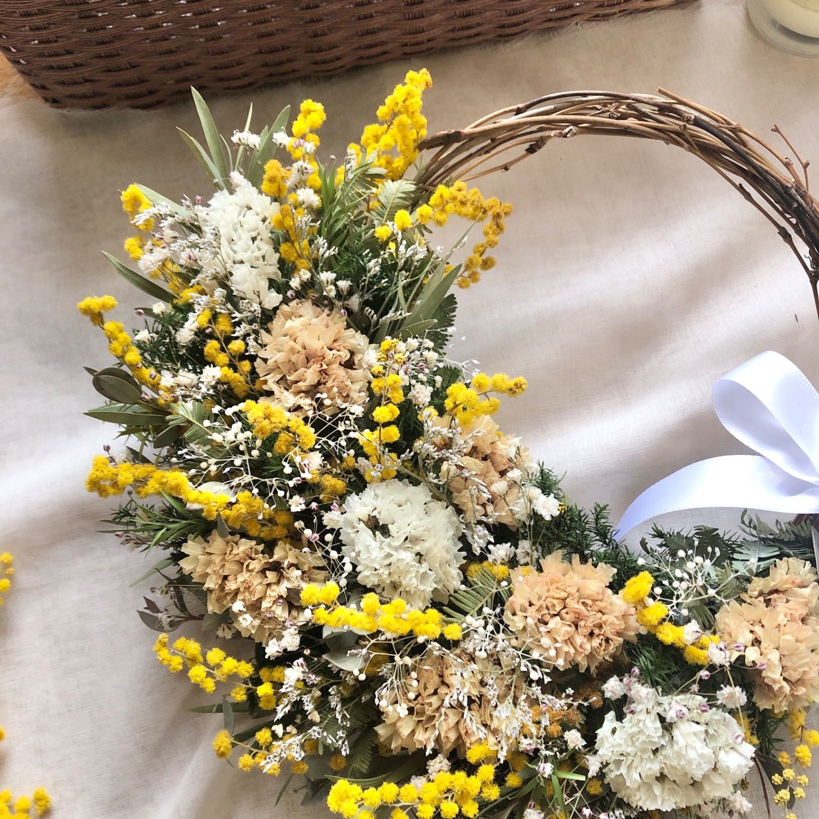 Natural＊ころころミモザとかすみ草のリース☆ミモザリース☆ドライ  