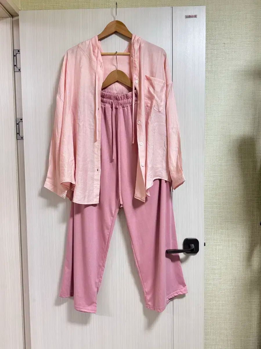 ビッグサイズ ピンク フード シャツ付き ワイド パンツ セット