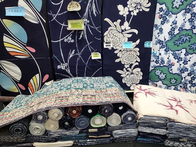 平和屋本店 浴衣反物 まとめて 45点 蝶 菊 松竹梅 花柄 帝展ゆかた 保多織 綿絽 など 全て ppp2891