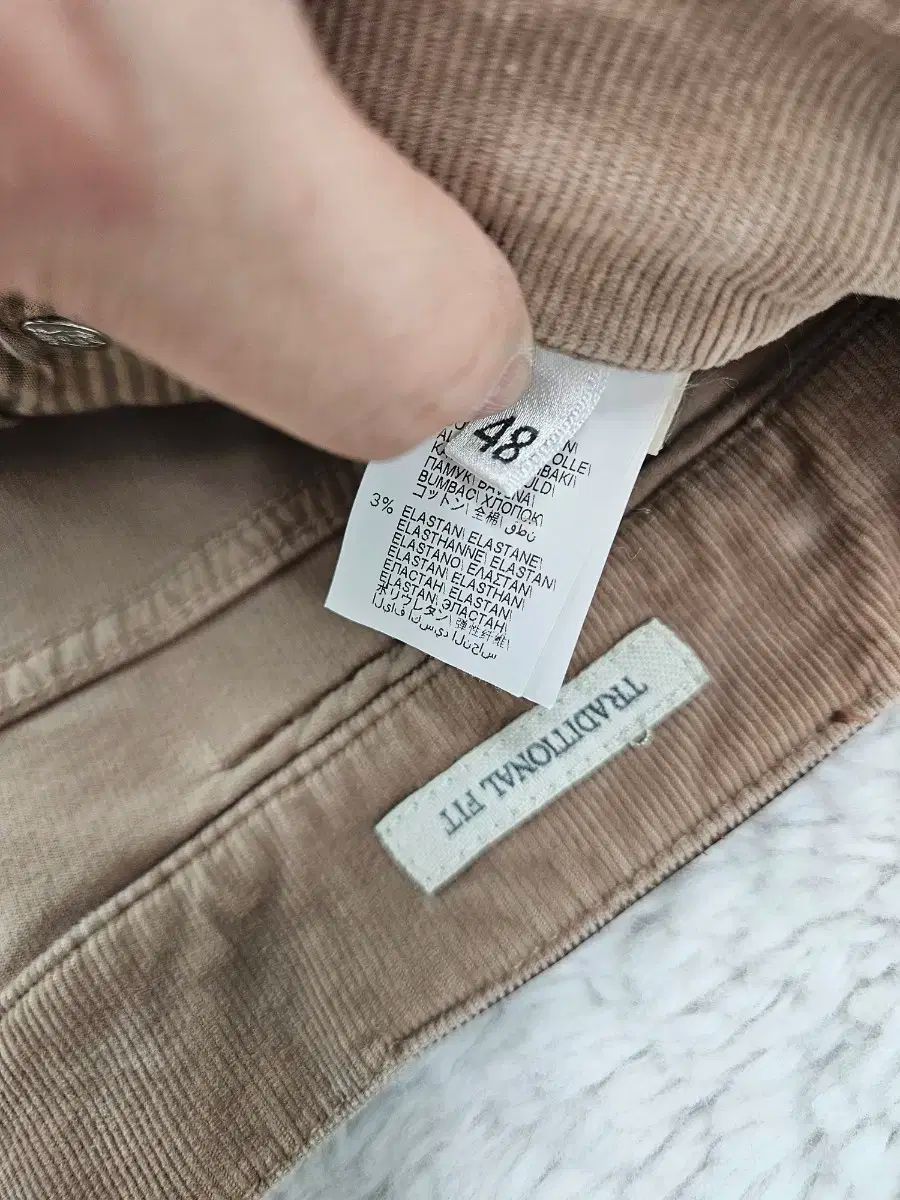 BRUNELLO CUCINELLI*高級感溢れる逸品*コーデュロイ パンツ BRUNELLO CUCINELLI ブルネロクチネリ コーデュロイパンツ
