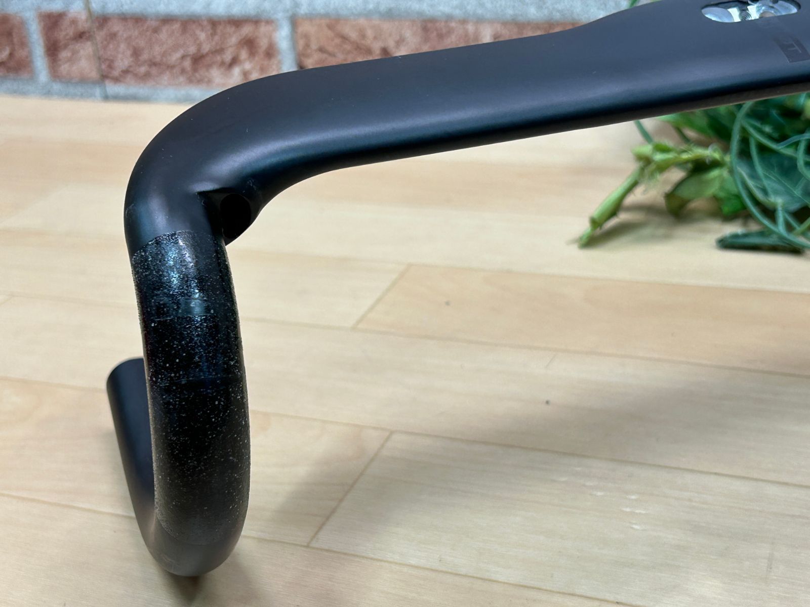 CARBON BAR