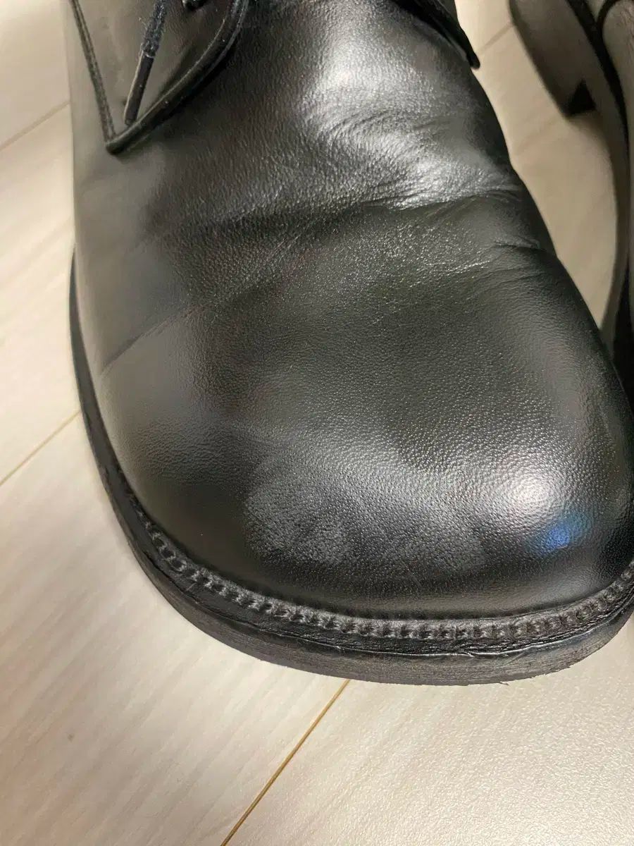 ダックシューズ