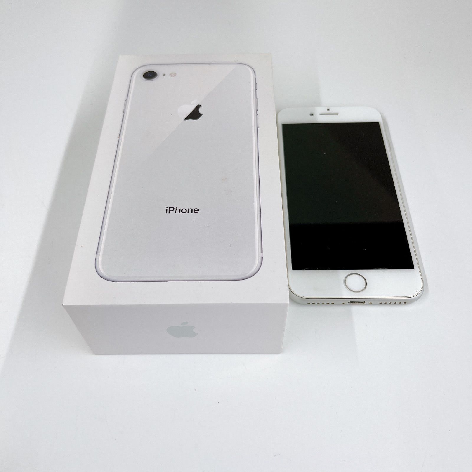 ＋iPhone8 64GB ホワイト 通電確認済み【スマホ】