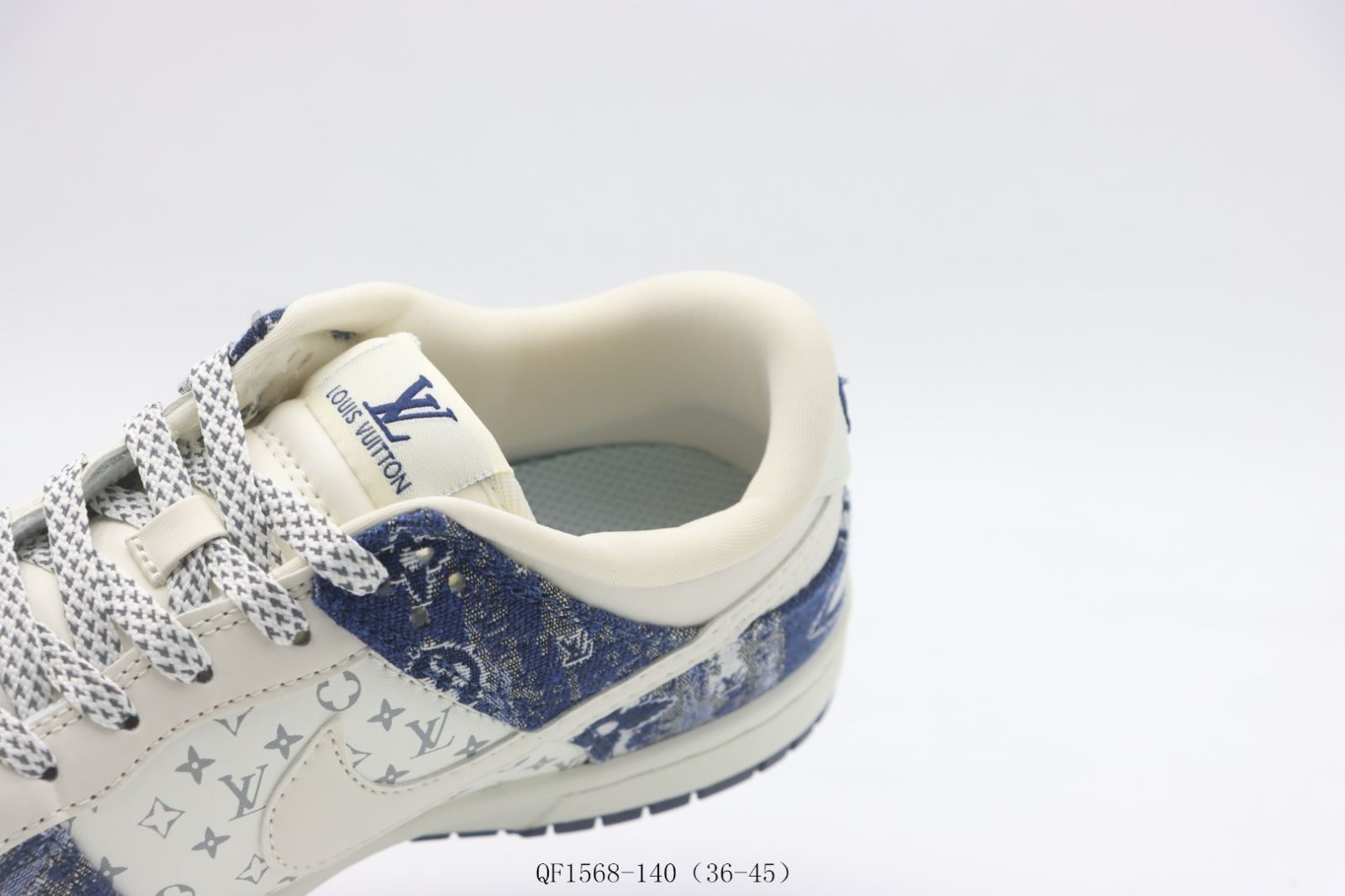 Nike スケートシューズ