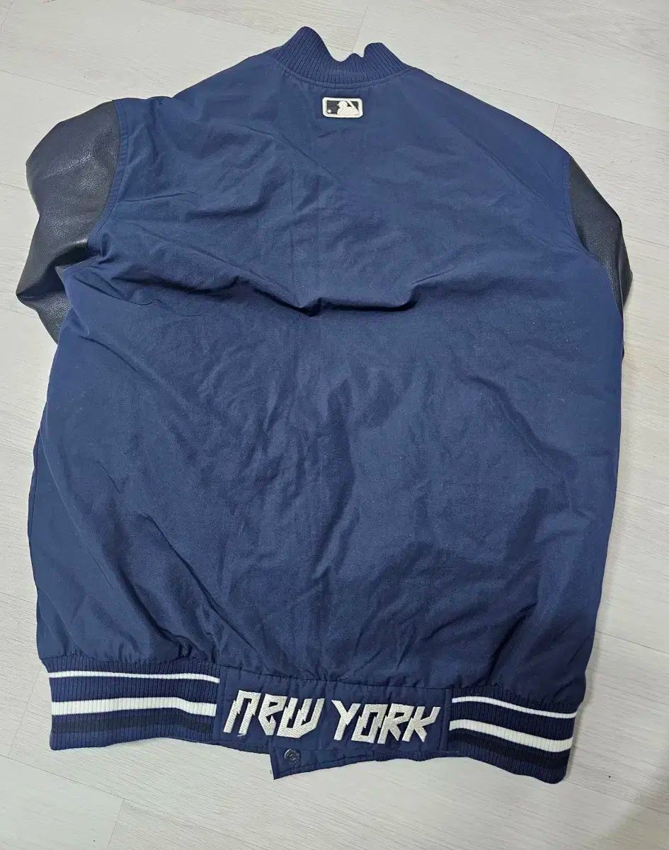 95`物ロサンゼルス・ドジャース ジャケットとキャップ·Tシャツセット MLB 野球ジャケット 95 95`物ロサンゼルス・ドジャース ジャケットと